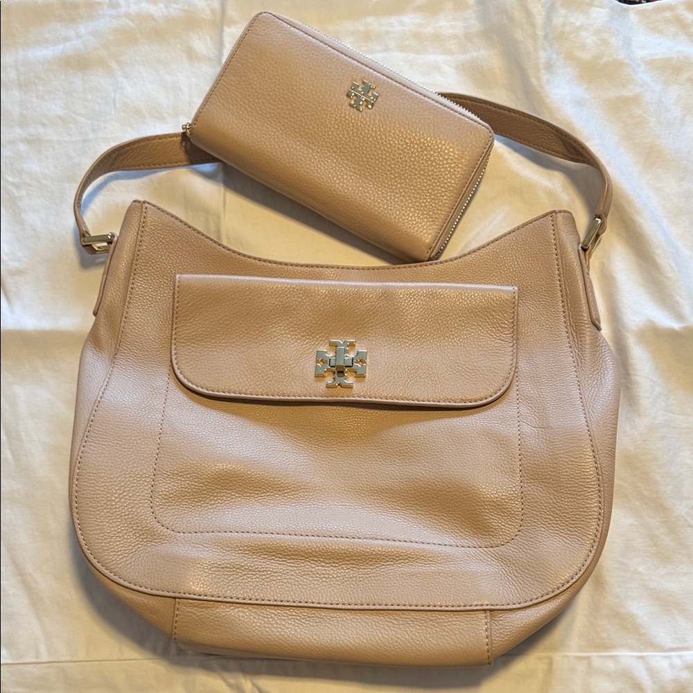 Tory Burch Beige Leather Shoulder Bag and Wallet